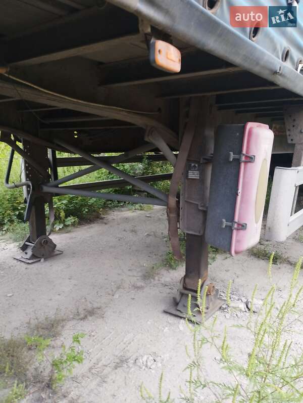 Бортовий напівпричіп Fruehauf TX 34C 2008 в Києві