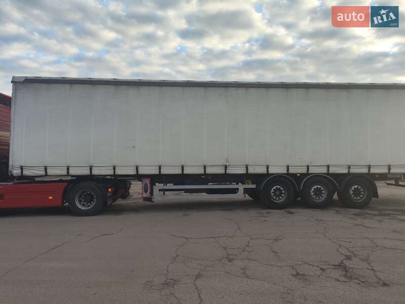 Тентований борт (штора) - напівпричіп Fruehauf TX 34C 2008 в Харкові