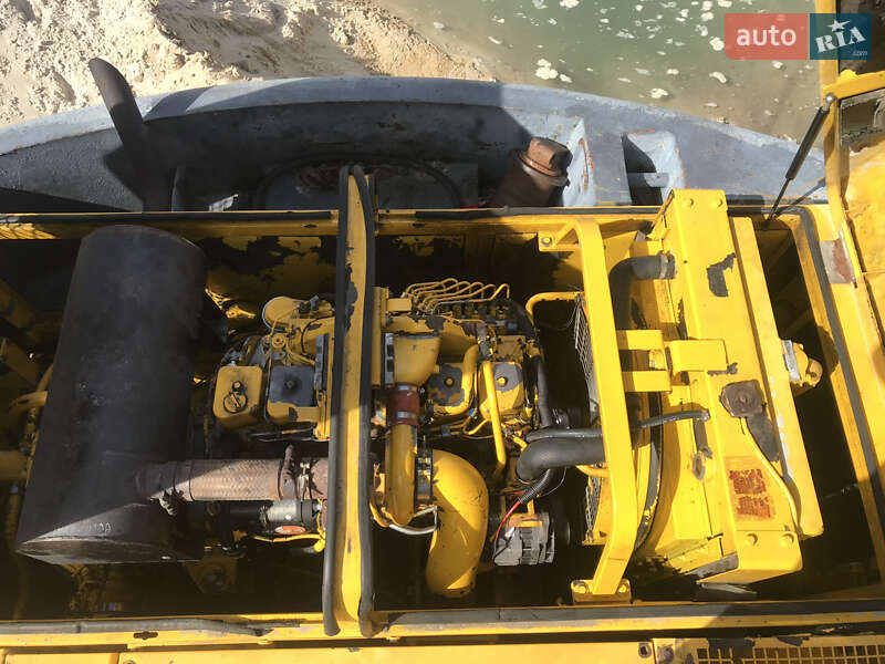 Гусеничний екскаватор Furukawa 740 1999 в Вараші