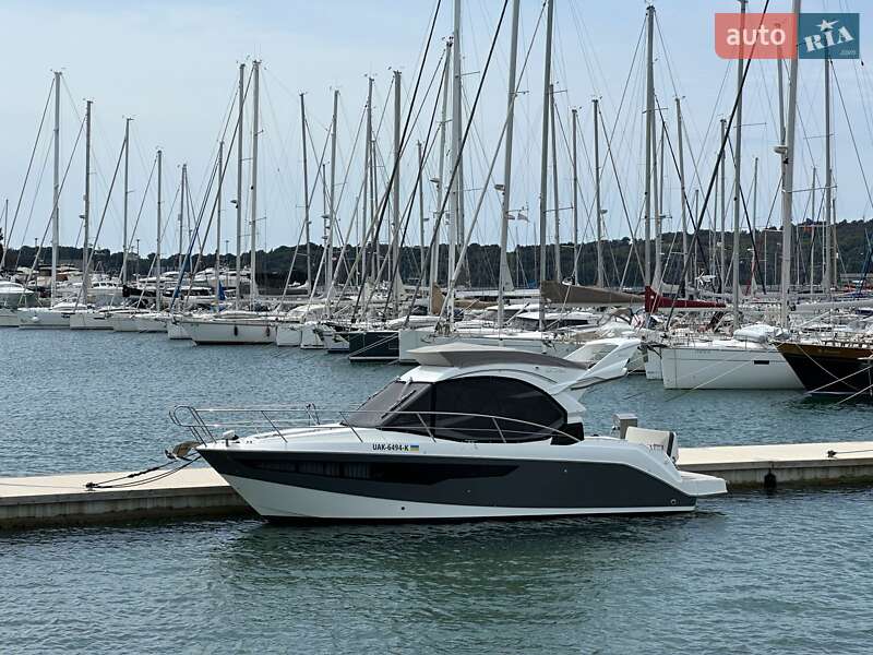 Моторная яхта Galeon 300 2021 в Киеве фото 5 Моторная яхта Galeon 300 2021 в Киеве