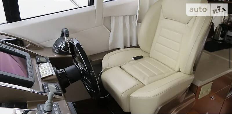 Моторная яхта Galeon 340 2011 в Киеве