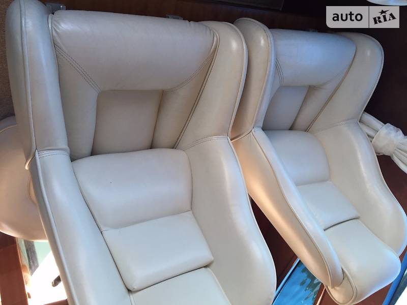 Моторная яхта Galeon 440 2008 в Киеве