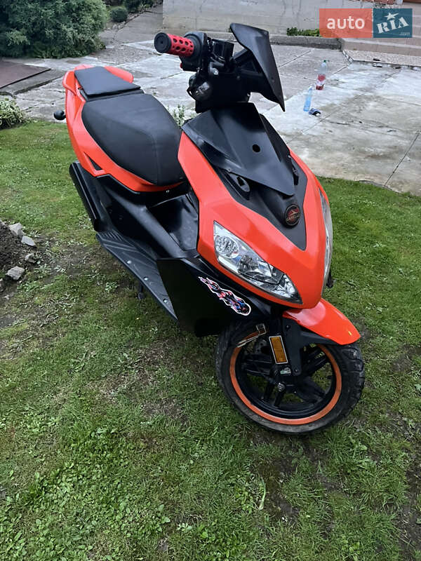 Скутер Garelli SR 2009 в Новом Роздоле