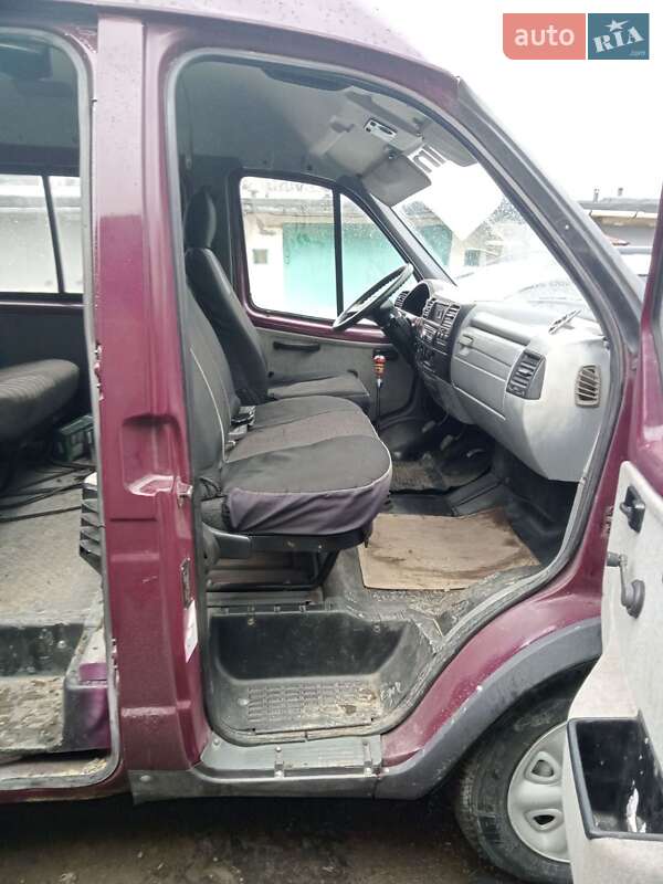 Минивэн ГАЗ 2217 Баргузин 2004 в Бориславе