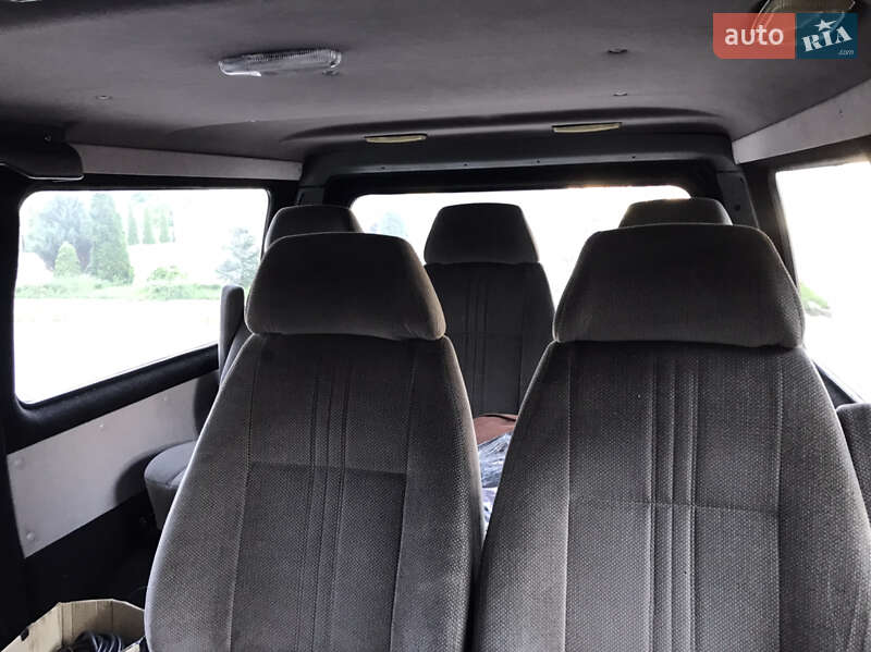 Минивэн ГАЗ 2217 Баргузин 2003 в Ивано-Франковске фото 7 Минивэн ГАЗ 2217 Баргузин 2003 в Ивано-Франковске