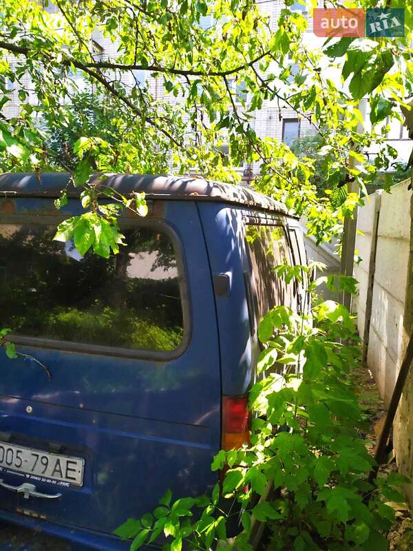 Мікроавтобус ГАЗ 2217 Соболь 2004 в Дніпрі