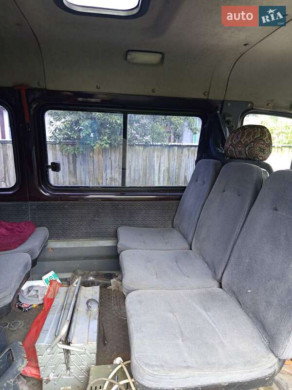 Микроавтобус ГАЗ 2217 Соболь 2000 в Киеве