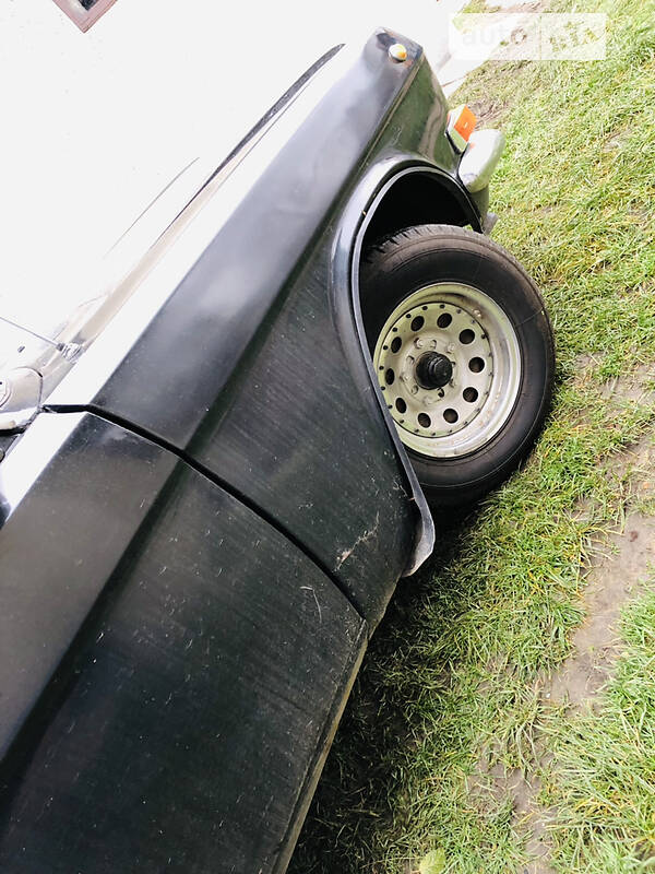 Седан ГАЗ 24-10 Волга 1986 в Черновцах