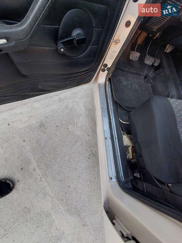 Седан ГАЗ 24-10 Волга 1989 в Днепре