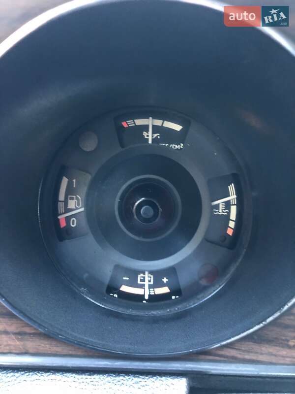 Седан ГАЗ 24-10 Волга 1989 в Києві