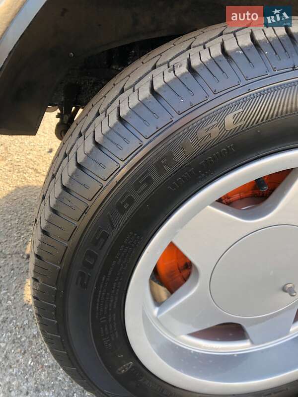 Седан ГАЗ 24-10 Волга 1989 в Києві