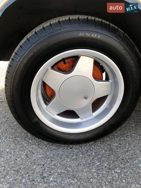 Седан ГАЗ 24-10 Волга 1989 в Києві