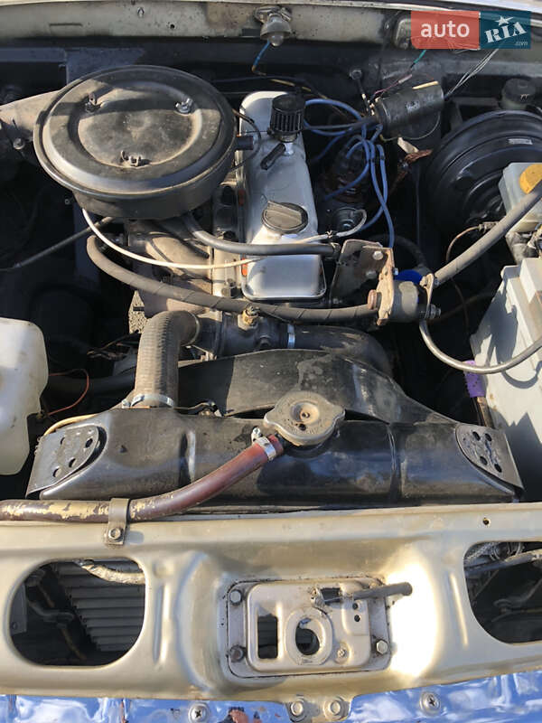 Седан ГАЗ 24-10 Волга 1989 в Києві