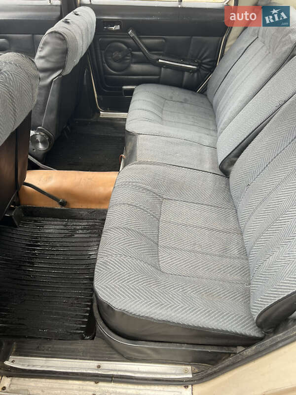 Седан ГАЗ 24-10 Волга 1986 в Ананьїві