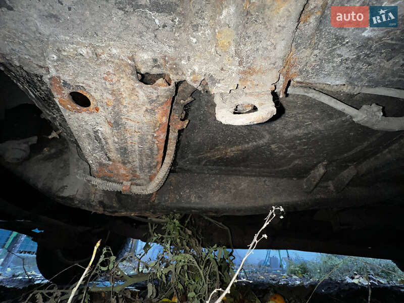 Седан ГАЗ 24-10 Волга 1992 в Яготині