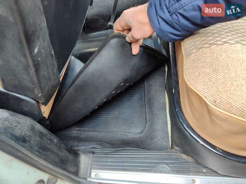 Седан ГАЗ 24-10 Волга 1990 в Ужгороді