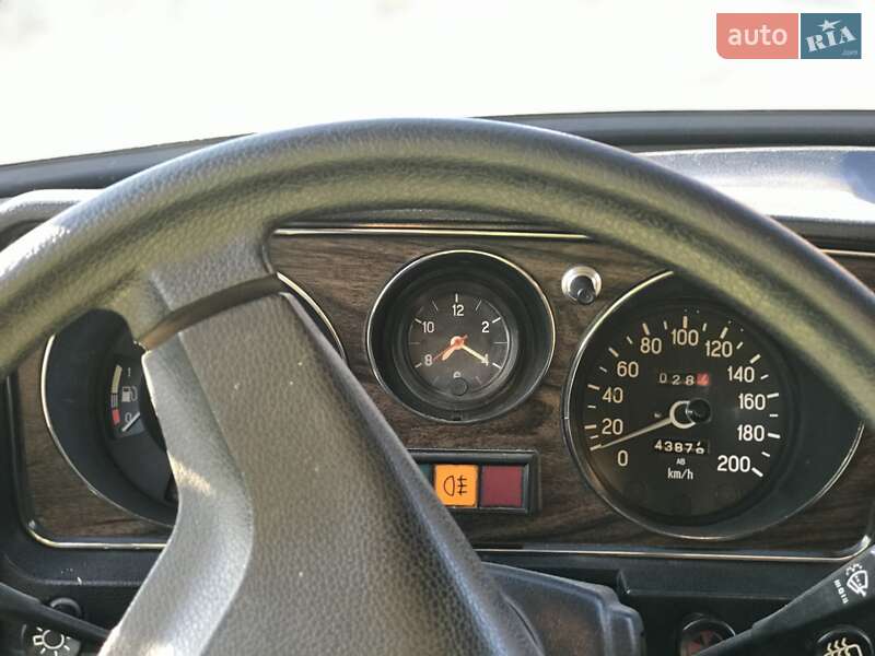 Седан ГАЗ 24-10 Волга 1989 в Городку