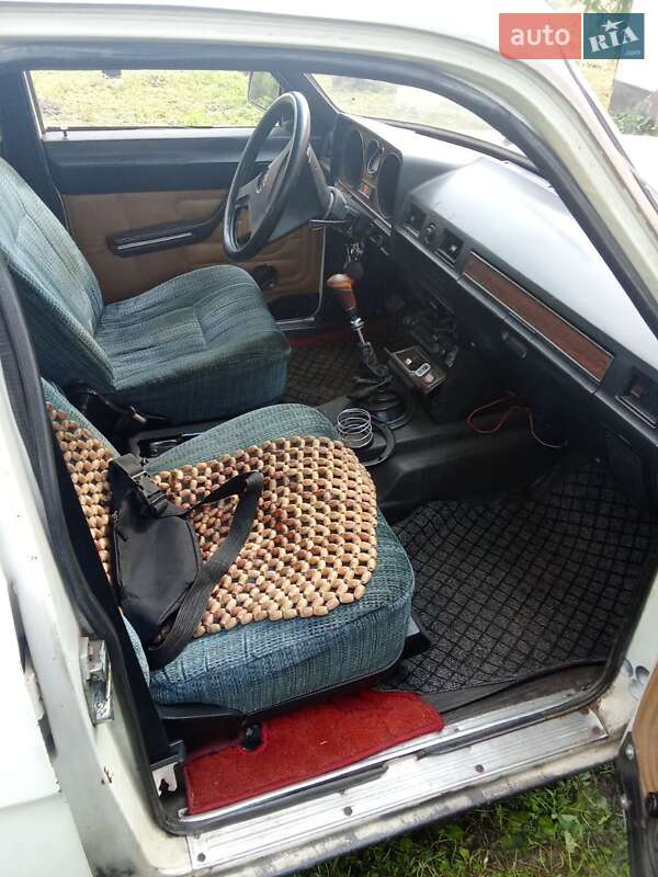 Седан ГАЗ 24-10 Волга 1988 в Золотоноші