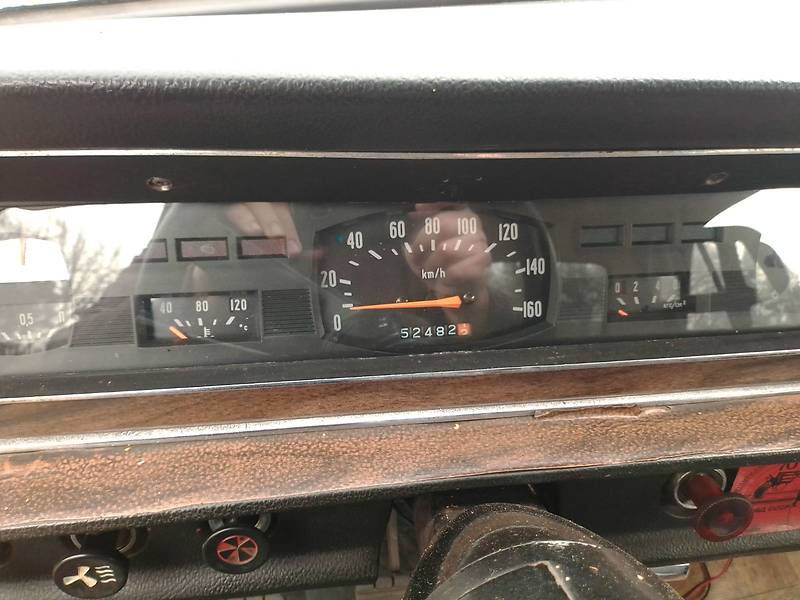 Седан ГАЗ 24 Волга 1984 в Люботині