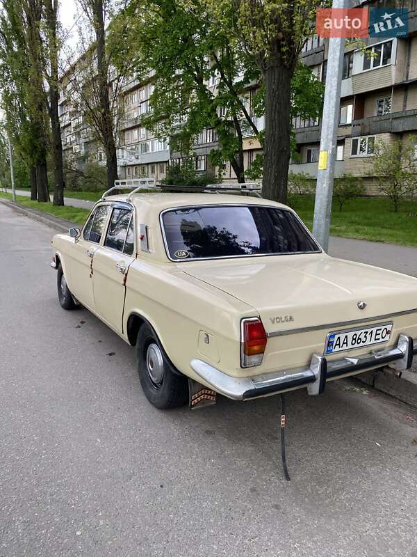 Седан ГАЗ 24 Волга 1983 в Києві