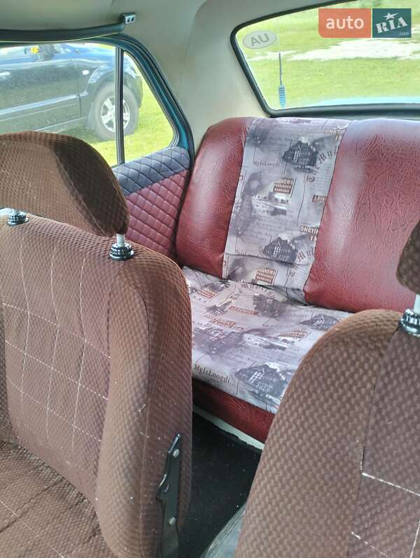 Седан ГАЗ 24 Волга 1977 в Києві