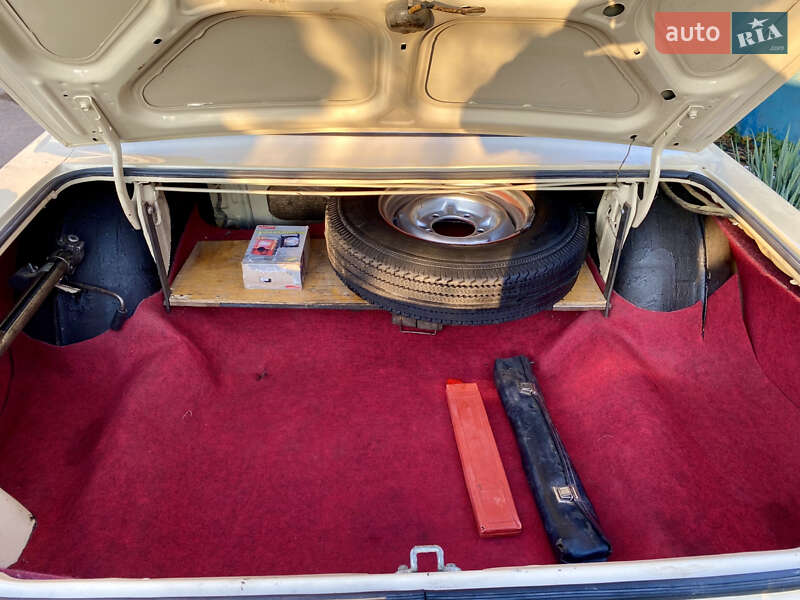 Седан ГАЗ 24 Волга 1976 в Киеве