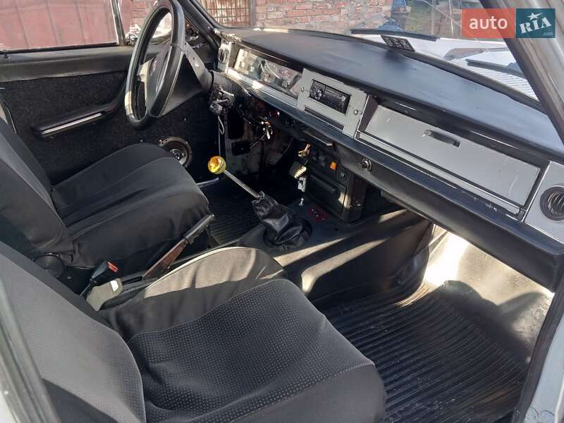 Седан ГАЗ 24 Волга 1983 в Хмельницькому фото 5 Седан ГАЗ 24 Волга 1983 в Хмельницькому