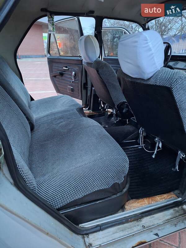 Седан ГАЗ 24 Волга 1986 в Одессе