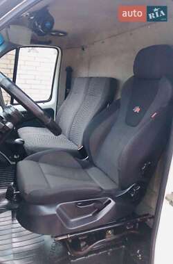 Грузовой фургон ГАЗ 2705 Газель 2005 в 