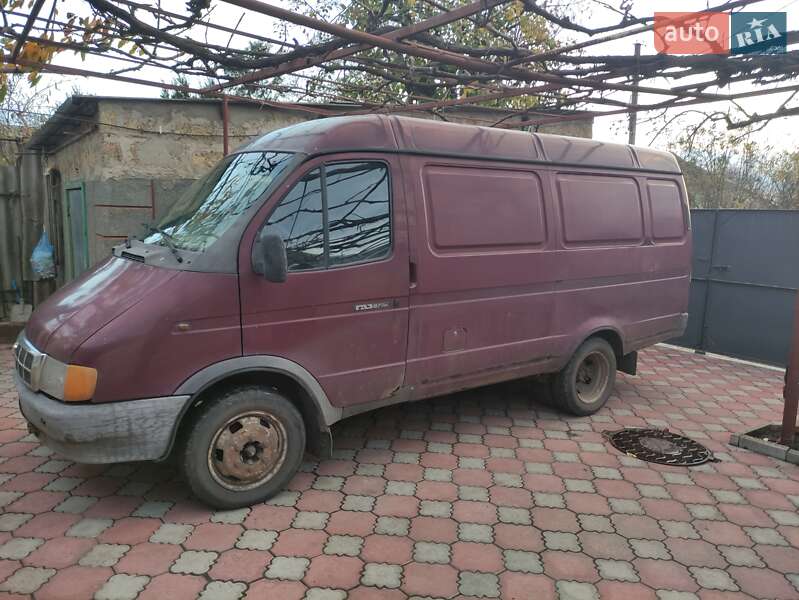 Грузовой фургон ГАЗ 2705 Газель 2000 в 