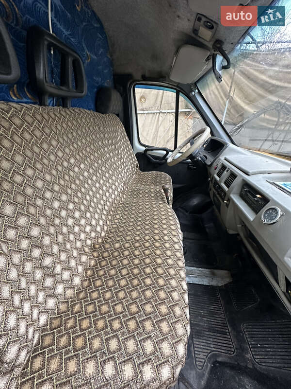 Грузовой фургон ГАЗ 2705 Газель 2000 в Чернигове