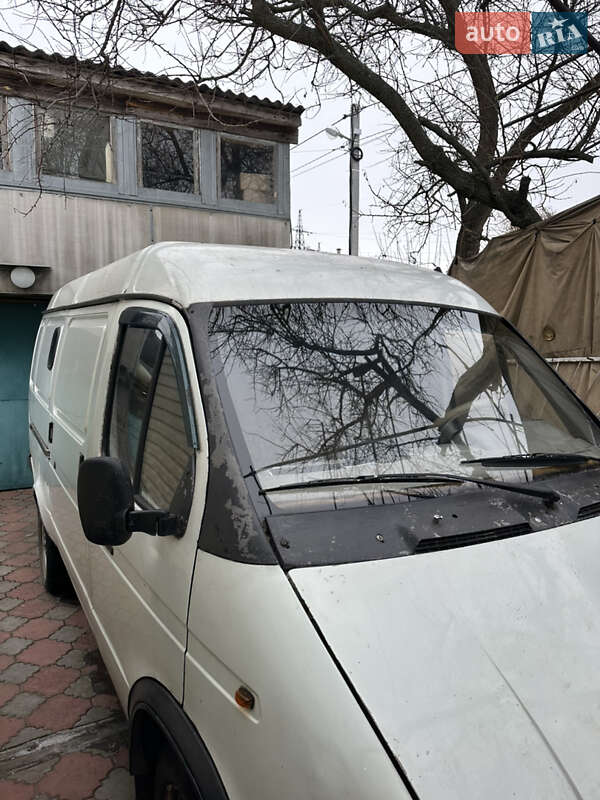 Грузовой фургон ГАЗ 2705 Газель 2000 в Чернигове