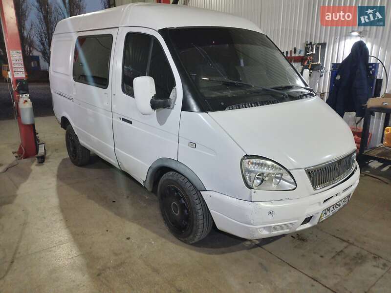 Вантажний фургон ГАЗ 2752 Соболь 2005 в Хотині