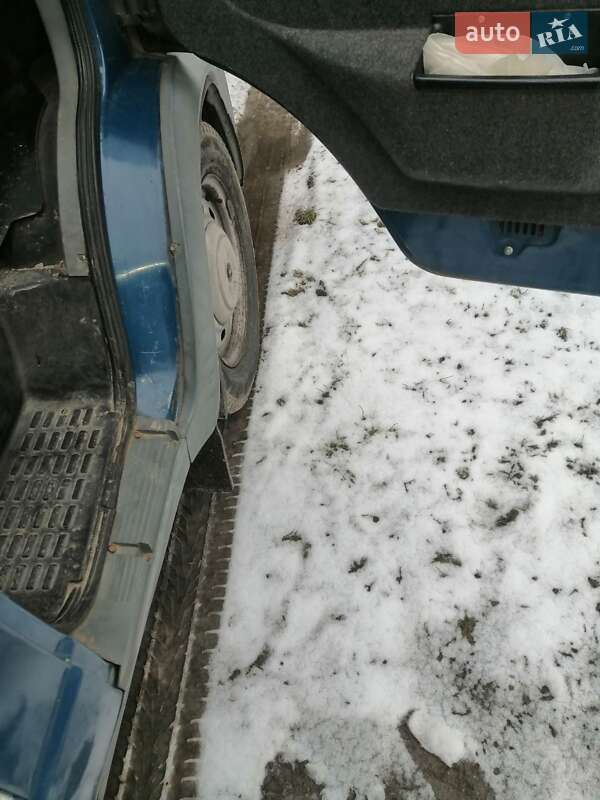 Вантажний фургон ГАЗ 2752 Соболь 2006 в Василькові фото 9 Вантажний фургон ГАЗ 2752 Соболь 2006 в Василькові