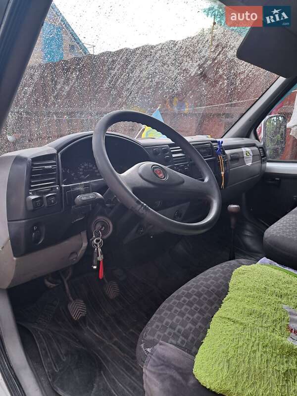 Грузовой фургон ГАЗ 2752 Соболь 2005 в Кропивницком