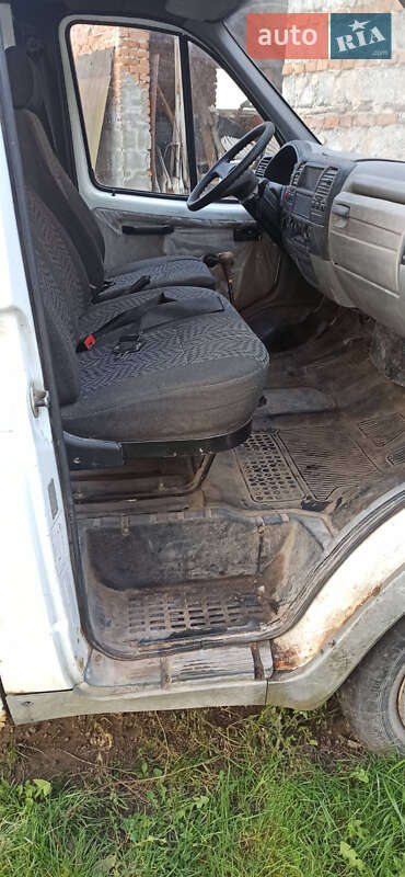 Вантажний фургон ГАЗ 2752 Соболь 2005 в Теребовлі