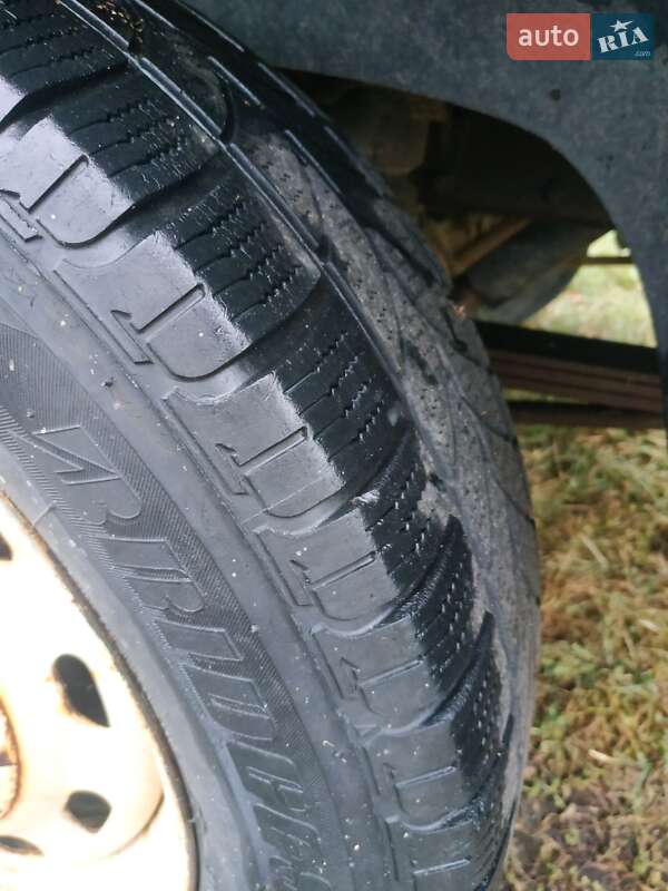 Вантажний фургон ГАЗ 2752 Соболь 2000 в Ємільчиному фото 10 Вантажний фургон ГАЗ 2752 Соболь 2000 в Ємільчиному