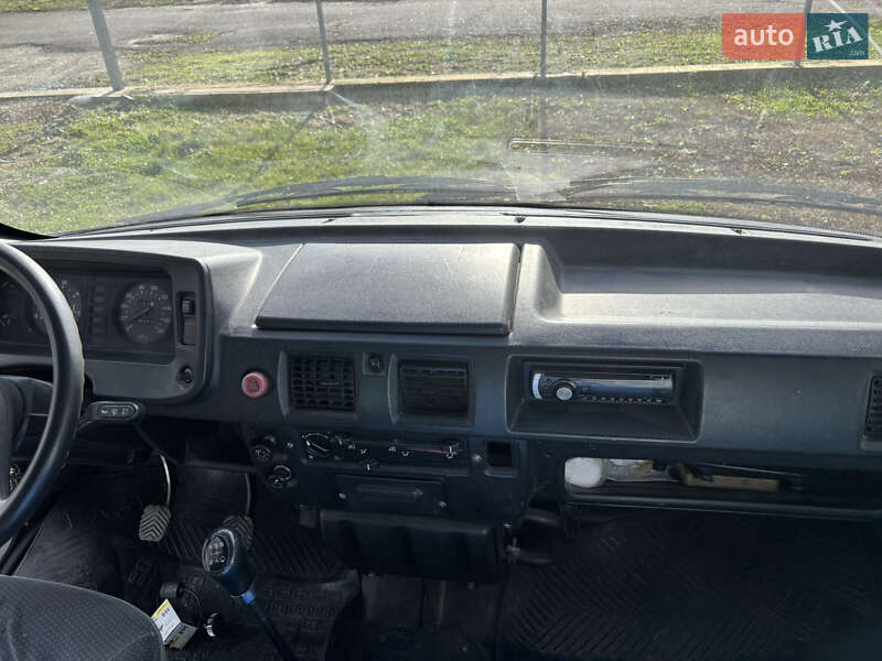 Вантажний фургон ГАЗ 2752 Соболь 1999 в Житомирі