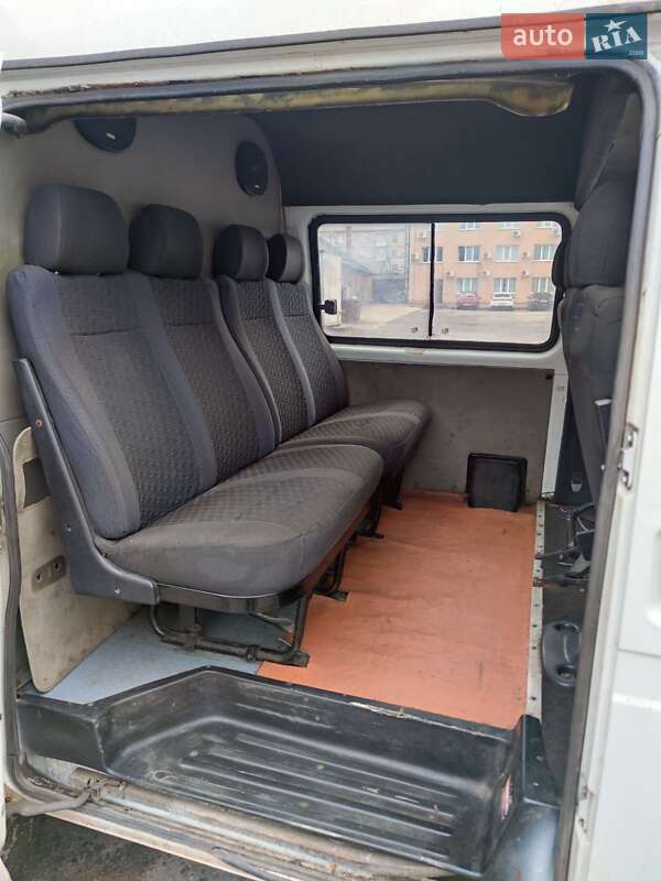 Грузопассажирский фургон ГАЗ 2752 Соболь 2015 в Кривом Роге фото 10 Грузопассажирский фургон ГАЗ 2752 Соболь 2015 в Кривом Роге