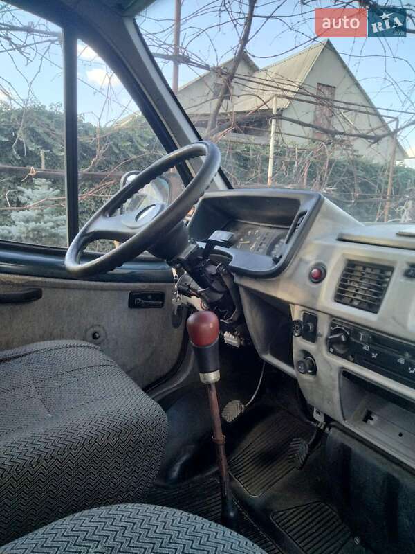 Вантажопасажирський фургон ГАЗ 2752 Соболь 2001 в Одесі