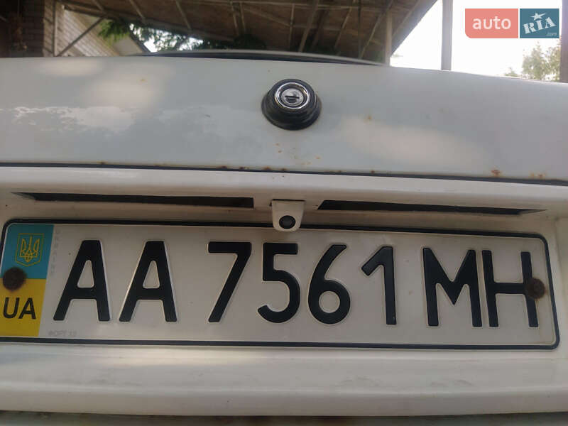 Седан ГАЗ 3110 Волга 2000 в Киеве