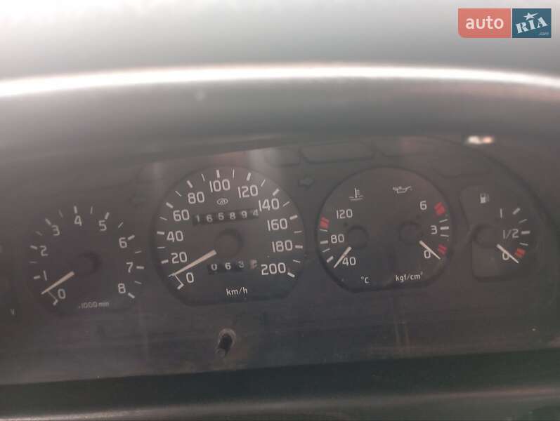 Седан ГАЗ 3110 Волга 2003 в Києві