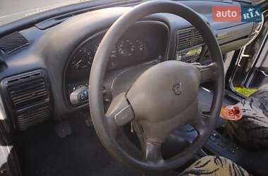 Седан ГАЗ 3110 Волга 2003 в Киеве