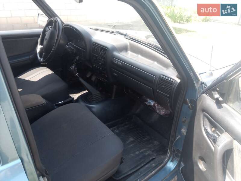 Седан ГАЗ 3110 Волга 2003 в Киеве