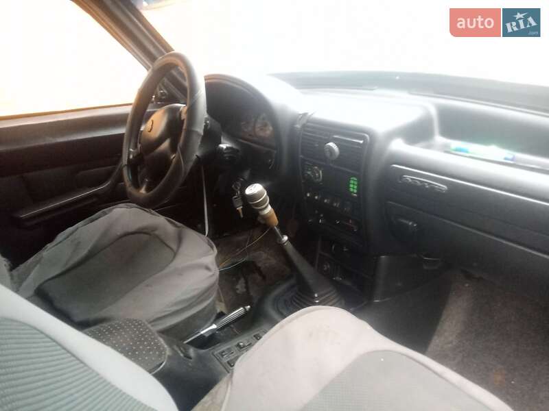 Седан ГАЗ 3110 Волга 1998 в Бершади