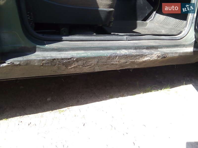 Седан ГАЗ 3110 Волга 2002 в Львові