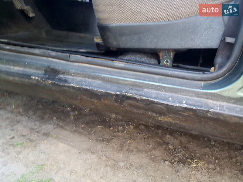 Седан ГАЗ 3110 Волга 2002 в Львові