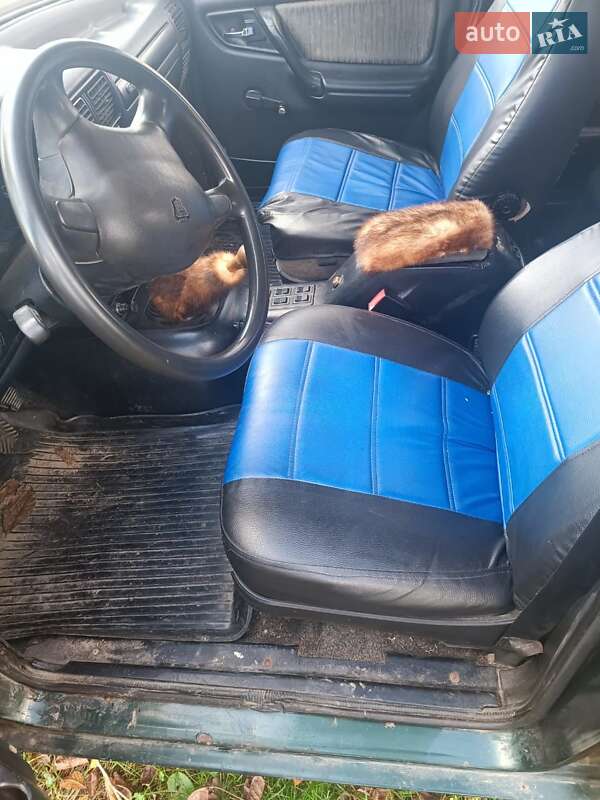 Седан ГАЗ 3110 Волга 2003 в Турійську