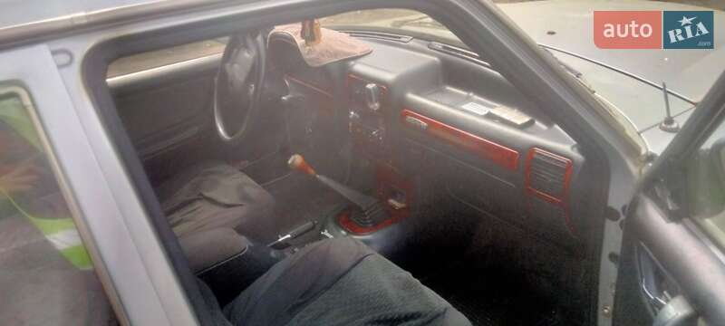 Седан ГАЗ 3110 Волга 2002 в Шепетівці