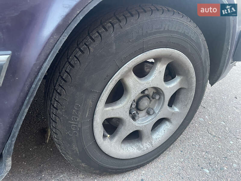 Седан ГАЗ 3110 Волга 2001 в Чернігові